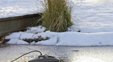 如何防止鱼池结冰