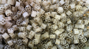 我应该多久清洁一次池塘过滤器？