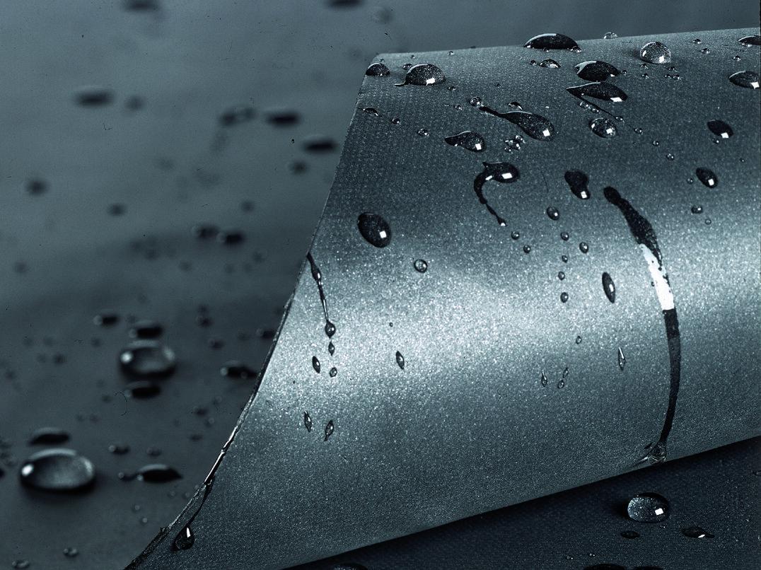 如何安装您的新池塘衬垫：一步一步指南